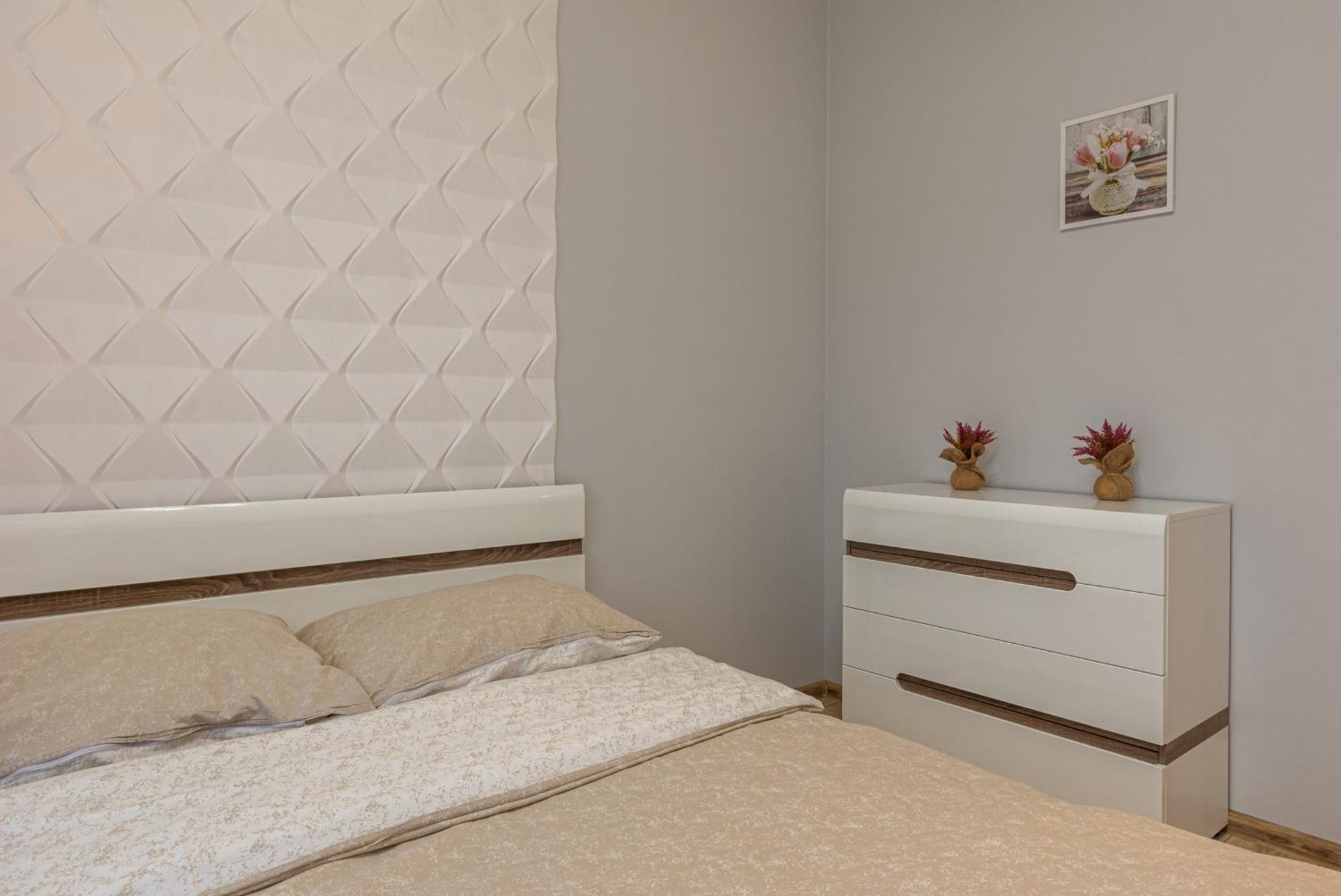 Galeria Rondo Wiatraczna Apartments وارسو المظهر الخارجي الصورة